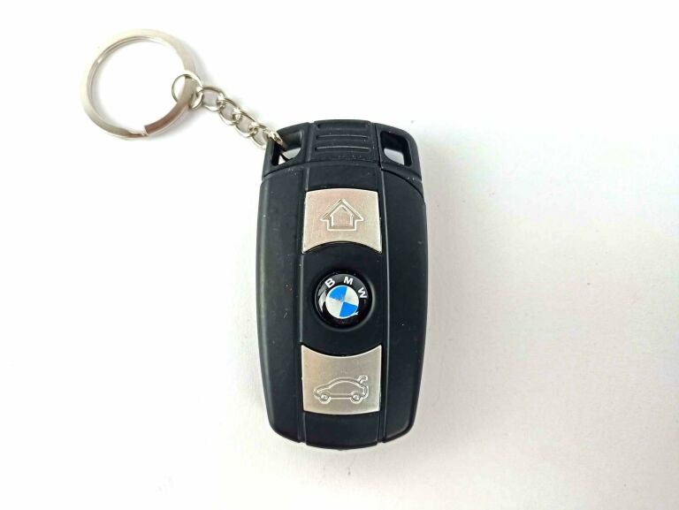 zapalniczka-z-latarka-kluczyk-bmw-wroclawska-7-gliwice