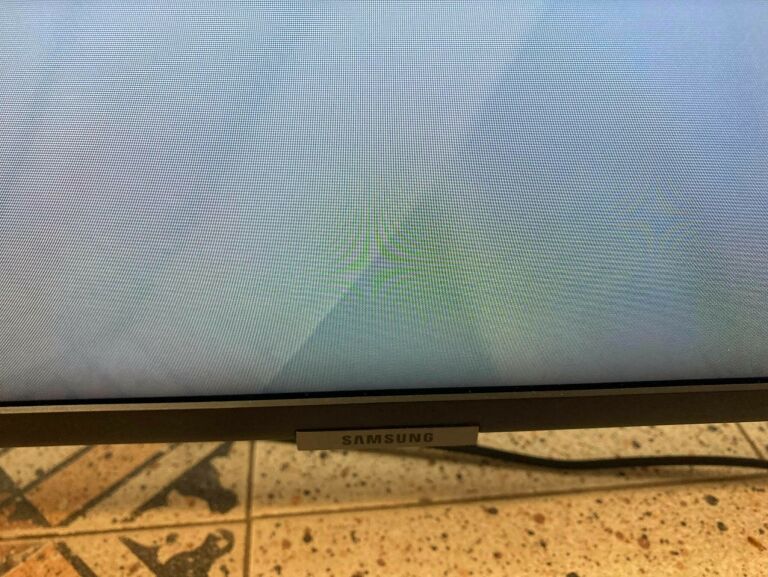 TELEWIZOR SAMSUNG UE55RU7172 55" BRAK PUDEŁKA