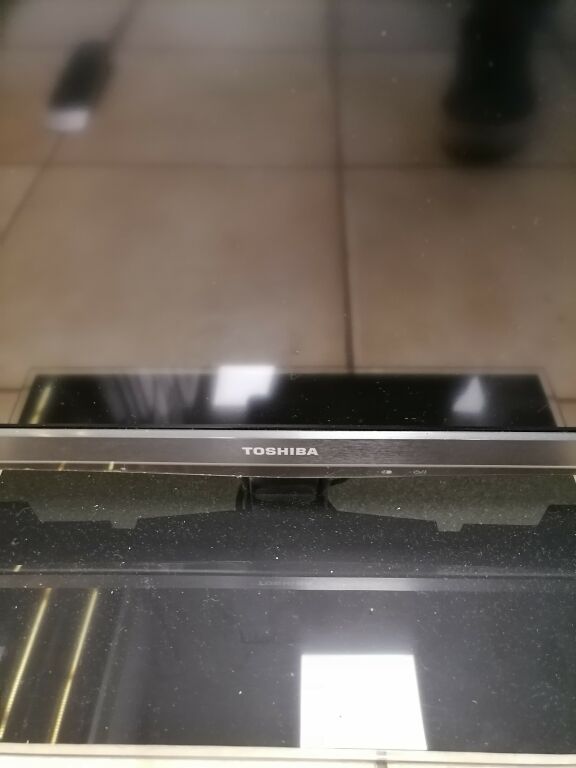 telewizor-toshiba-40rl838-40-cali-odbior-osobisty-model-40rl838