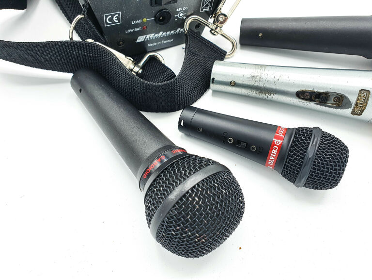 PRZENOŚNY ZESTAW NAGŁAŚNIAJĄCY ZP1-T+4 MIKROFONY