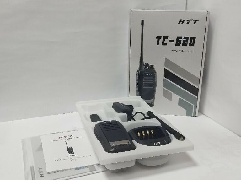 RADIOTELEFON HYT TC-620 KOMPLET