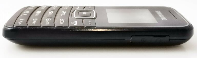 SAMSUNG GT-E1050