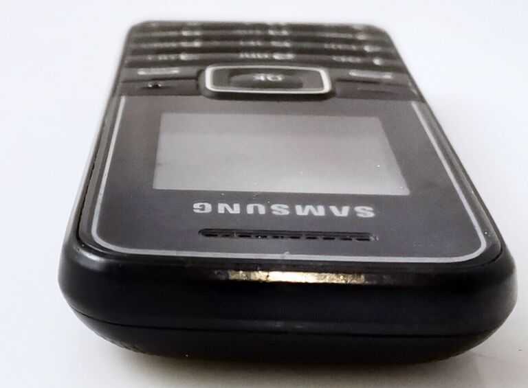 SAMSUNG GT-E1050