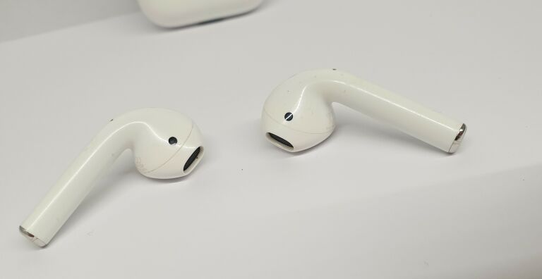 SŁUCHAWKI APPLE AIRPODS A1938