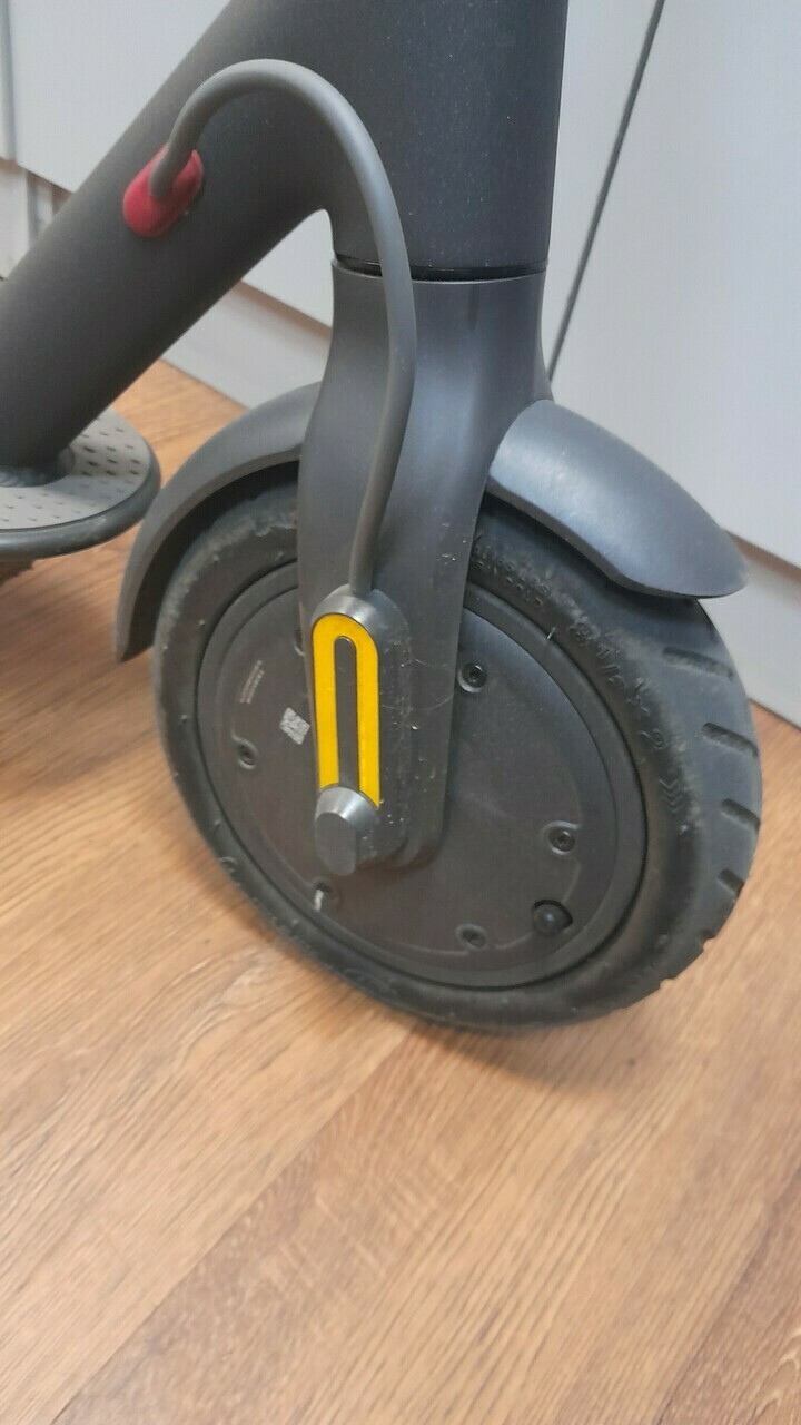 hulajnoga-elektryczna-xiaomi-electric-scooter-m36-marka-xiaomi