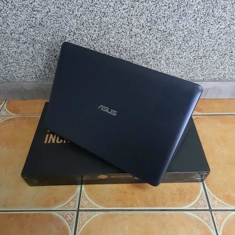 LAPTOP ASUS A543M