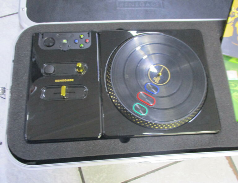 GRA MIKSER DJ HERO RENEGADE JAY-Z EMINEM XBOX 360
