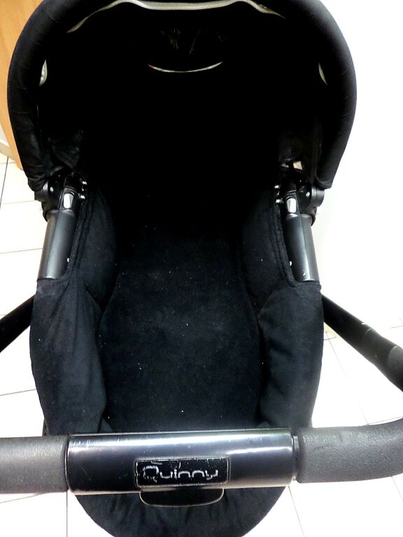 wozek-quinny-buzz-2w1-rocking-black-stelaz-metalowy