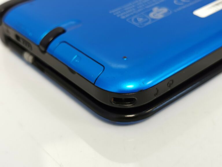 KONSOLA NINTENDO 3DS XL NIEBIESKA + ETUI
