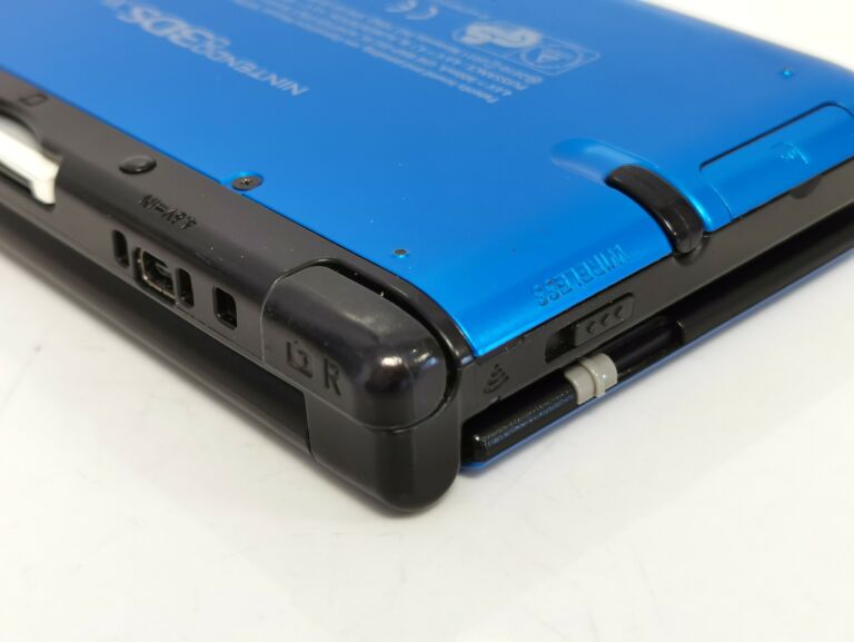 KONSOLA NINTENDO 3DS XL NIEBIESKA + ETUI
