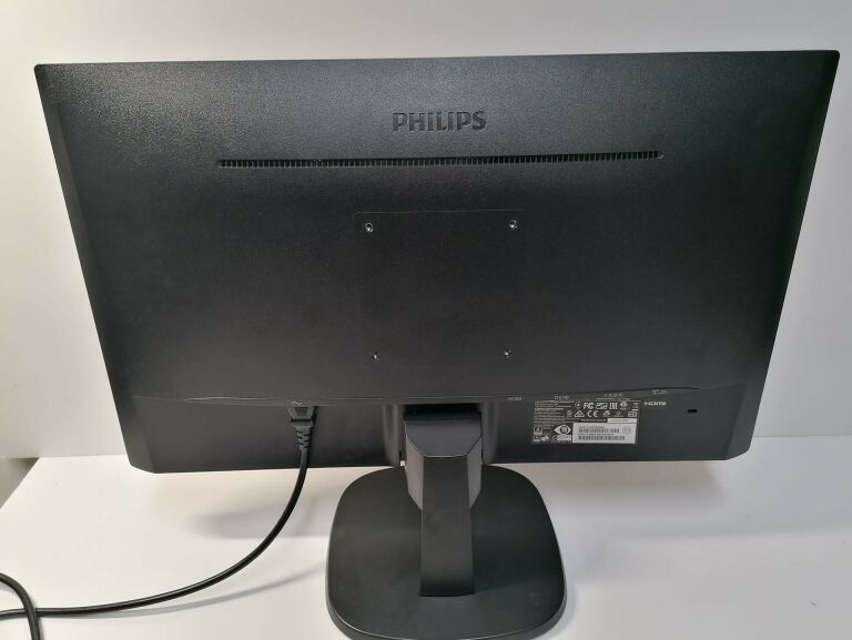 monitor-philips-243v7q-swietny-stan-przekatna-ekranu-cale-236