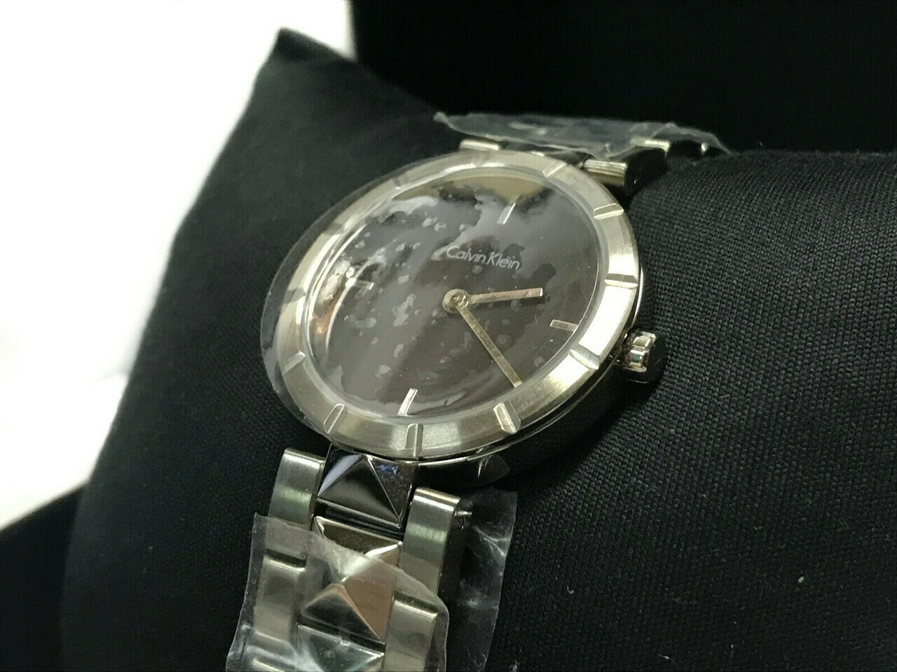 zegarek-damski-calvin-klein-k5t-331-stan-uzywany