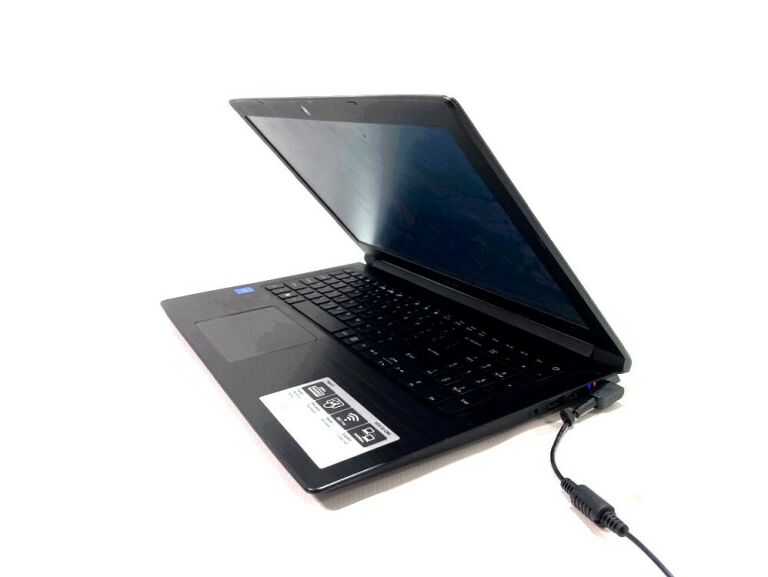 LAPTOP ACER ASPIRE 3 N17C4 128GB SSD / 4 RAM