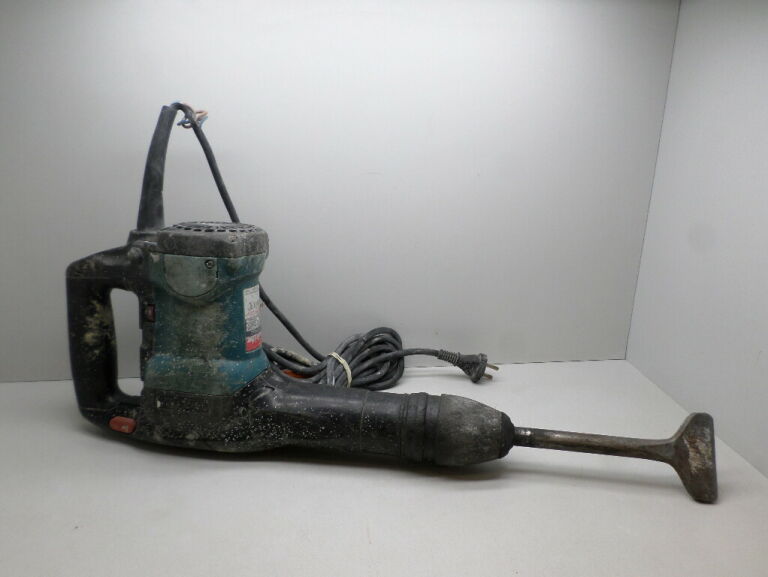 mlot-makita-hm0860c-marka-makita