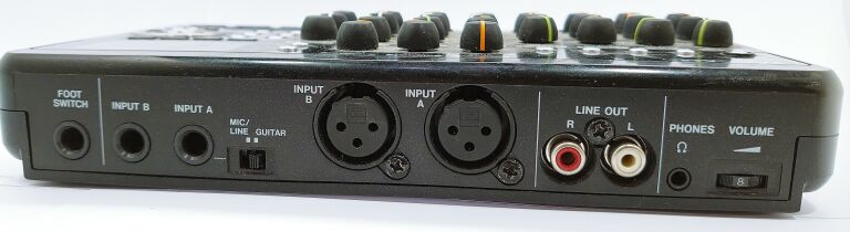MIXER TASCAM DP-008 POCKETSTUDIO