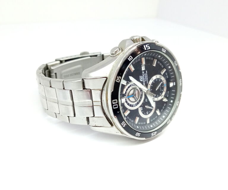 ZEGAREK EDIFICE CASIO EFR-547