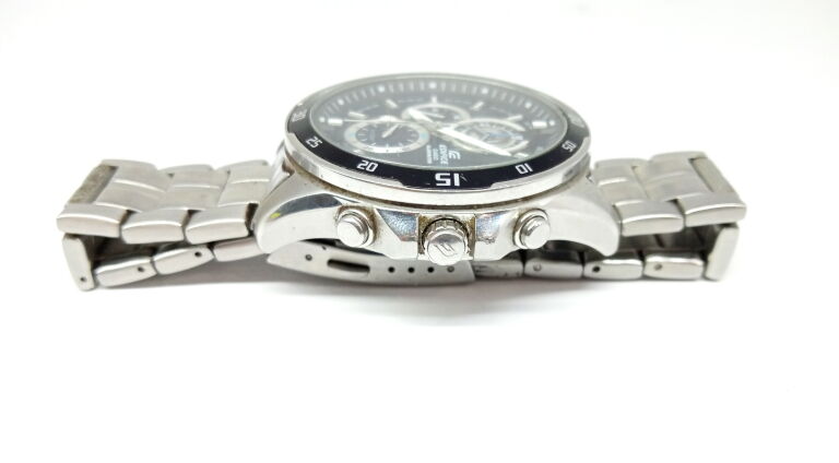 ZEGAREK EDIFICE CASIO EFR-547