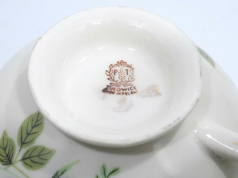 ladna-porcelana-tulowice-6-filizanek-wyzwolenia-28-ozimek