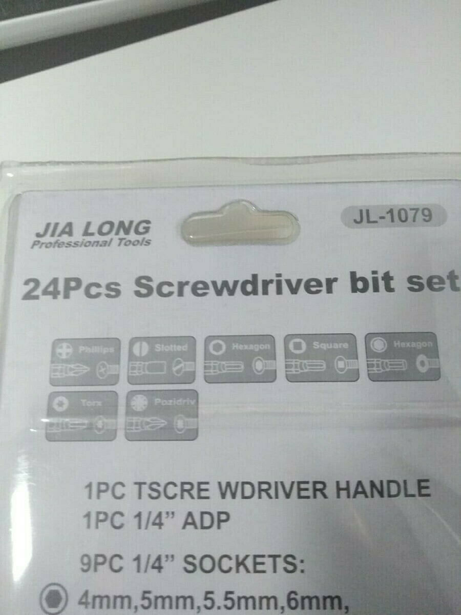 zestaw-kluczy-nasadowych-i-bitow-jl-1079-zachodnia-21-lodz