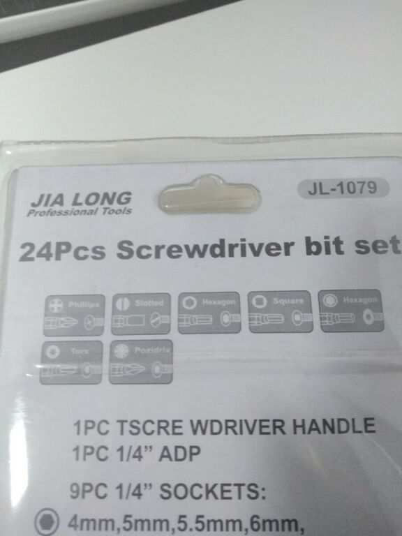 zestaw-kluczy-nasadowych-i-bitow-jl-1079-zachodnia-21-lodz