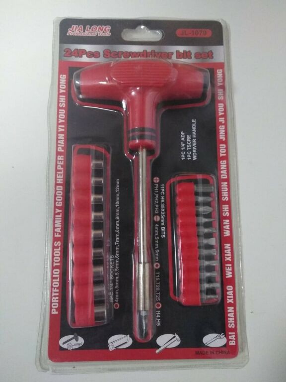 zestaw-kluczy-nasadowych-i-bitow-jl-1079-zachodnia-21-lodz