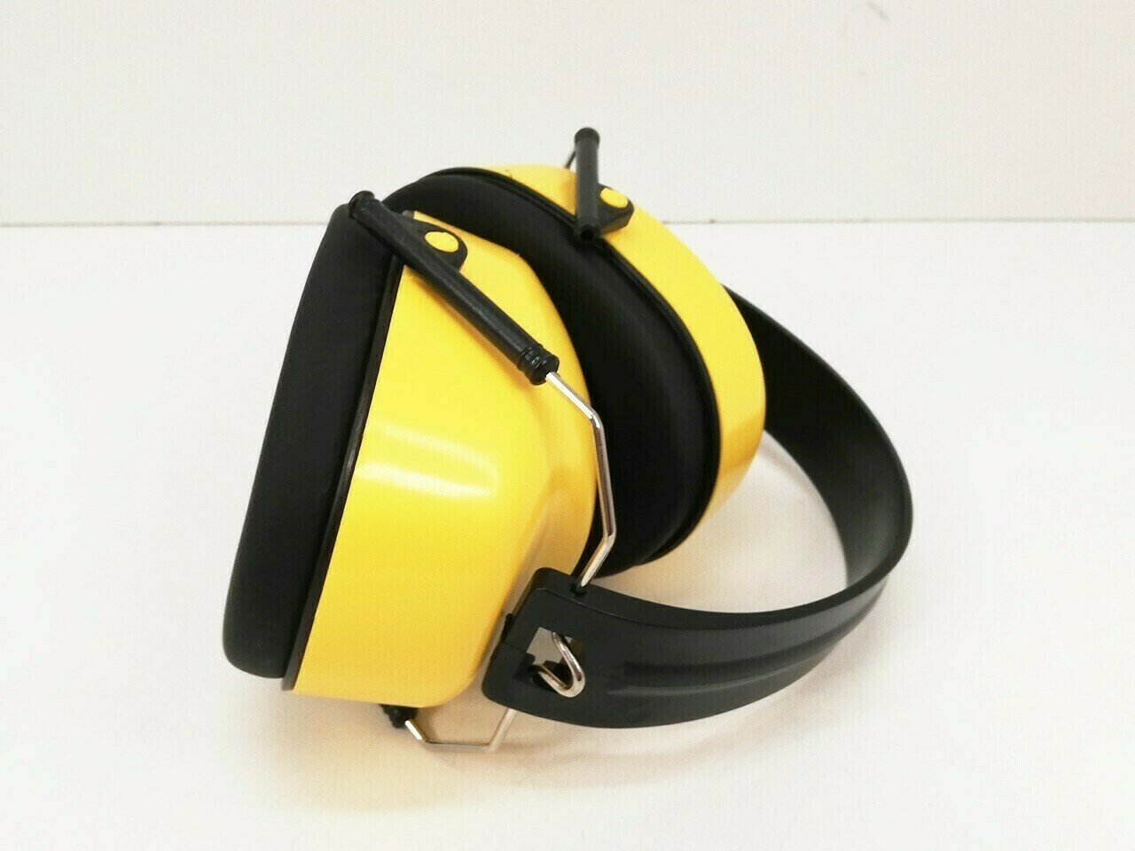 ochronniki-sluchu-sluchawki-osy-model-osy