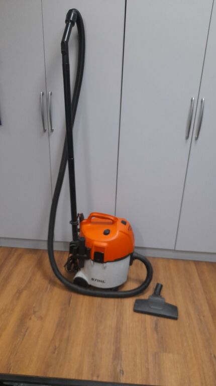 odkurzacz-przemyslowy-stihl-se-61-stan-uzywany