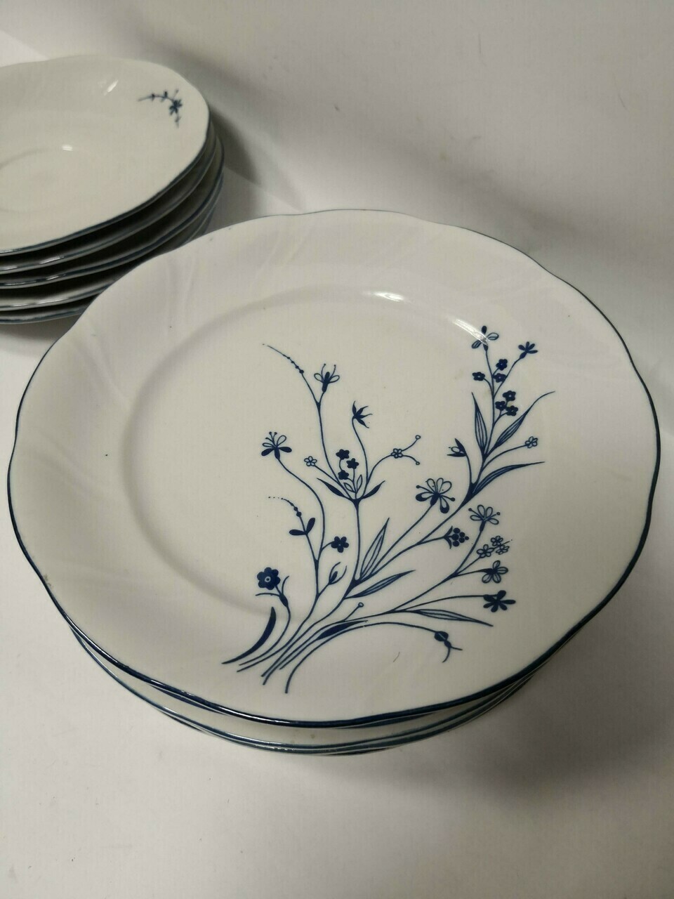 zestaw-porcelanowy-recznie-malowany-liczba-osob-inna-liczba