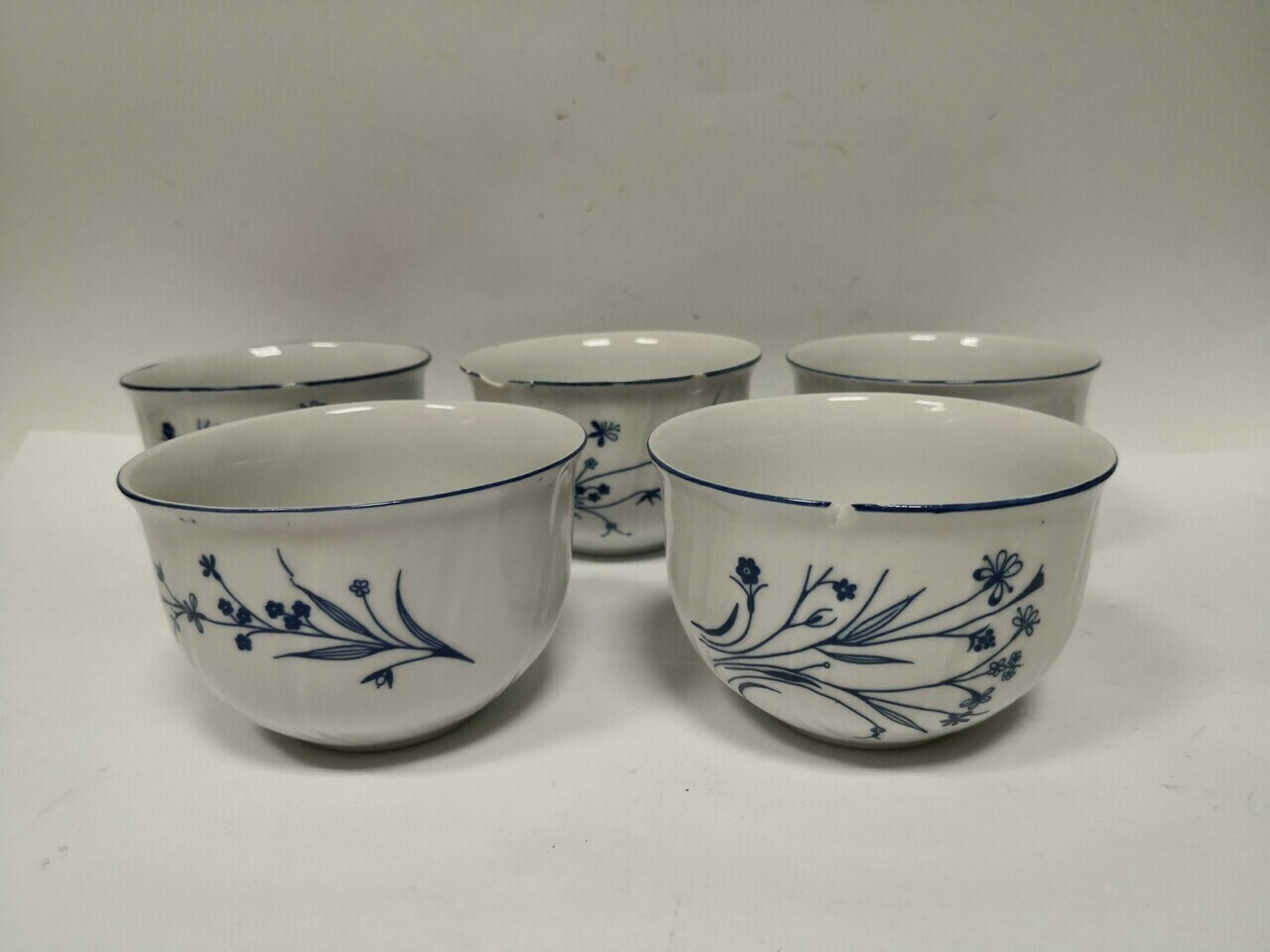 zestaw-porcelanowy-recznie-malowany-liczba-elementow-w-zestawie-17