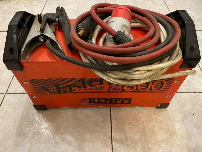 SPAWARKA MASTER KEMPPI 2800 USZKODZONA