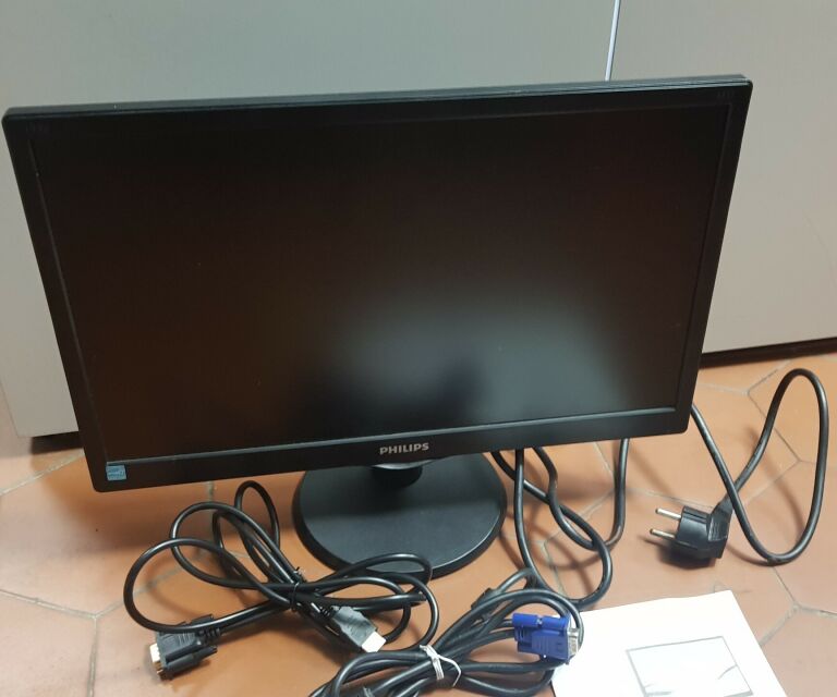 MONITOR PHILIPS 193V5 STAN IDEALNY!