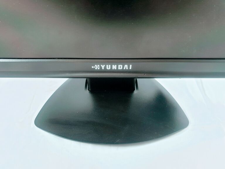 MONITOR HYUNDAI X93W+KABLE