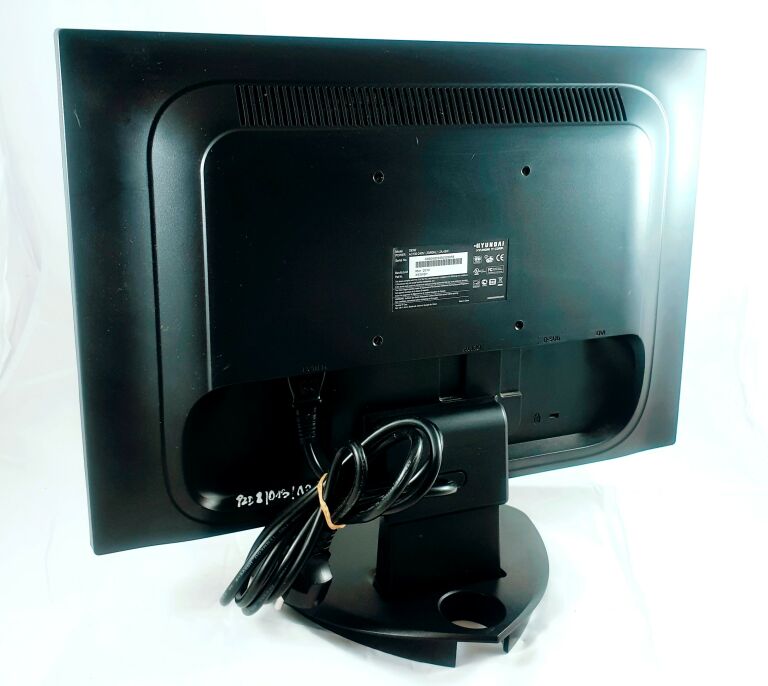 MONITOR HYUNDAI X93W+KABLE