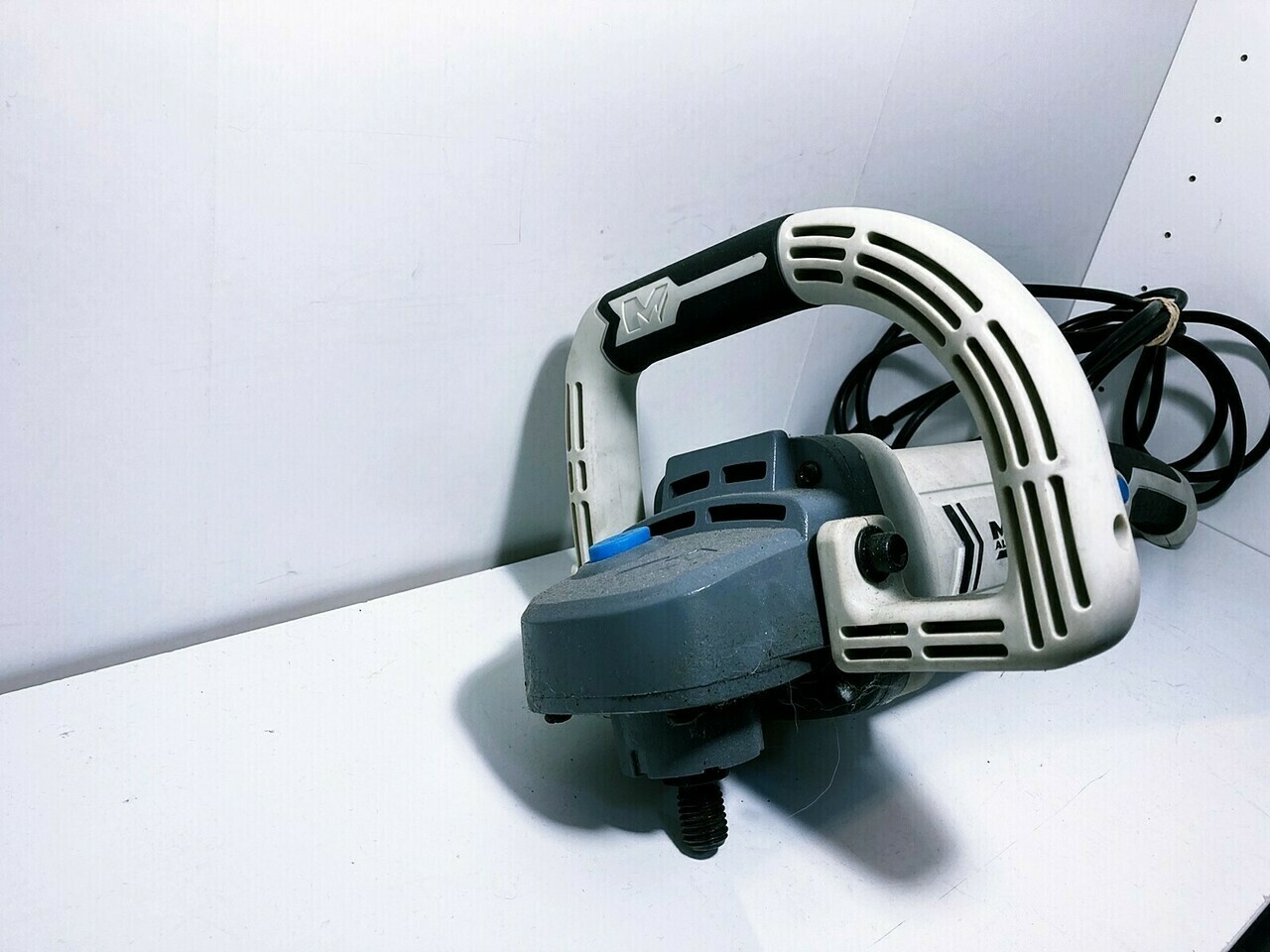 szlifierko-polerka-macallister-mssp1200-1200w-rodzaj-zasilania-sieciowa