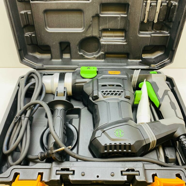 MŁOT UDAROWY NITEO TOOLS