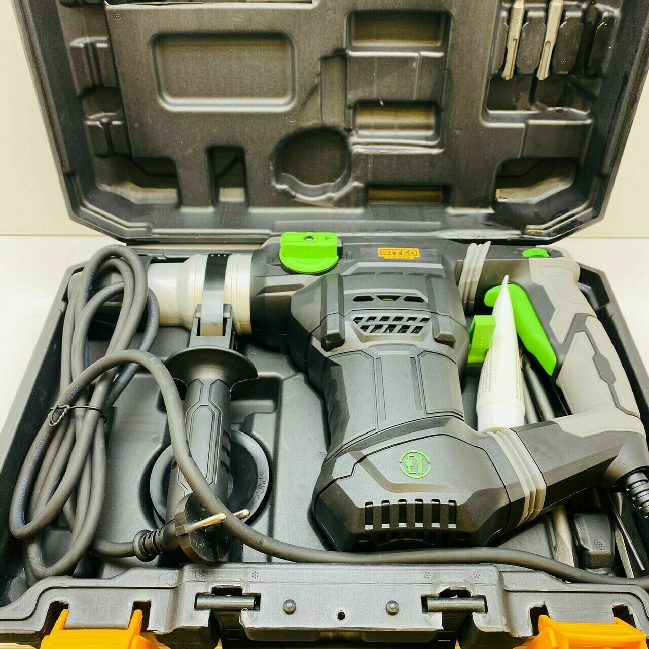 mlot-udarowy-niteo-tools-stan-powystawowy