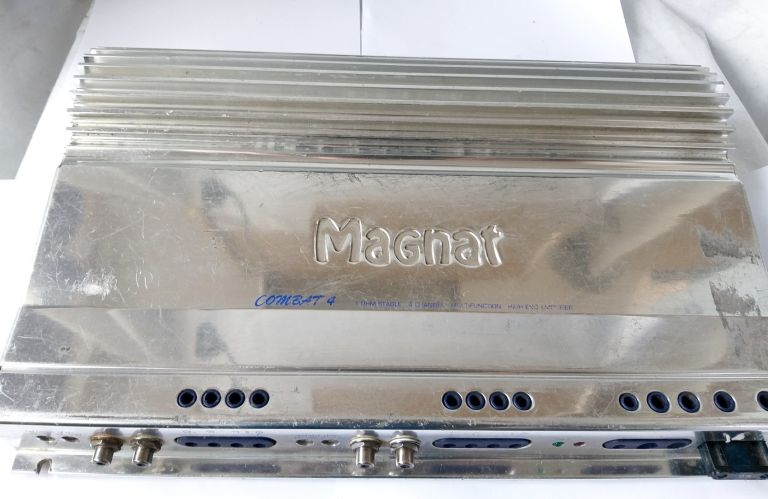 MAGNAT COMBAT 4