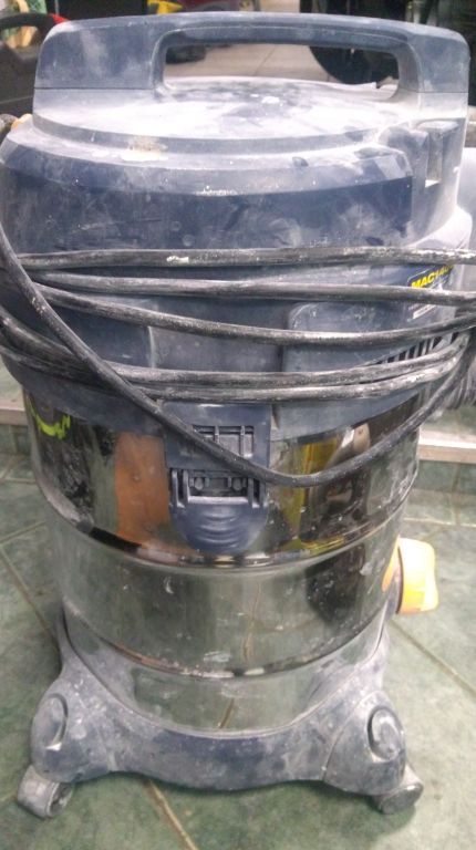 DUZY ODKURZACZ MACALLISTER 1400-30L