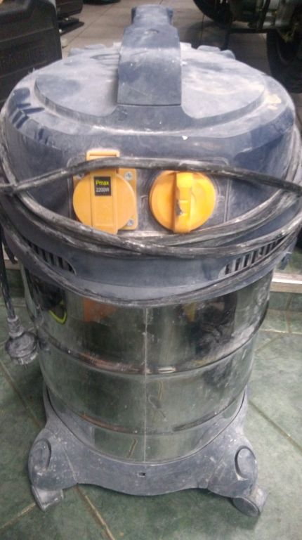 DUZY ODKURZACZ MACALLISTER 1400-30L