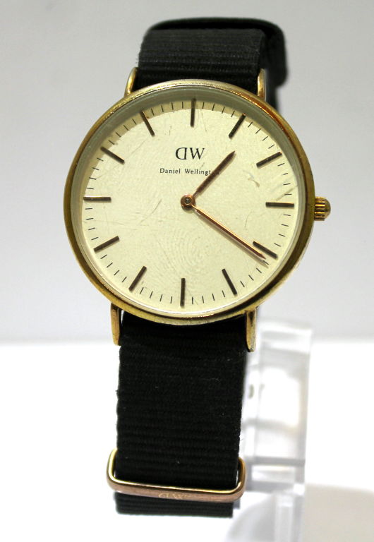 DANIEL WELLINGTON CLASSIC B36R2 CZARNY PASEK
