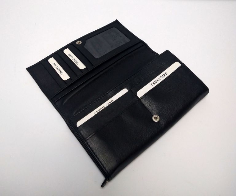 portfel-damski-esmara-skorzany-czarny-stan-uzywany