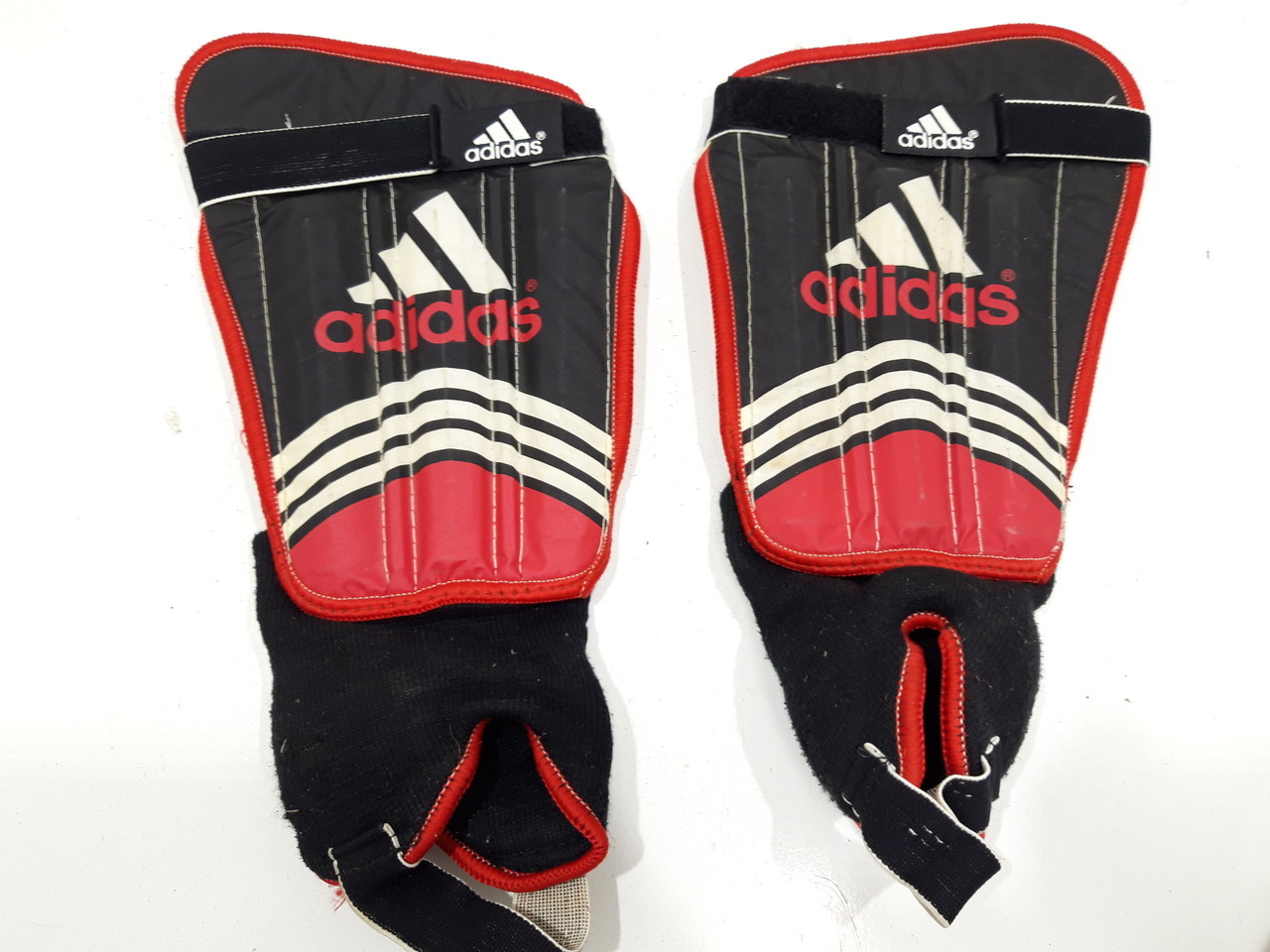 ochraniacze-piszczeli-adidas-sikorskiego-1-starogard-gdanski