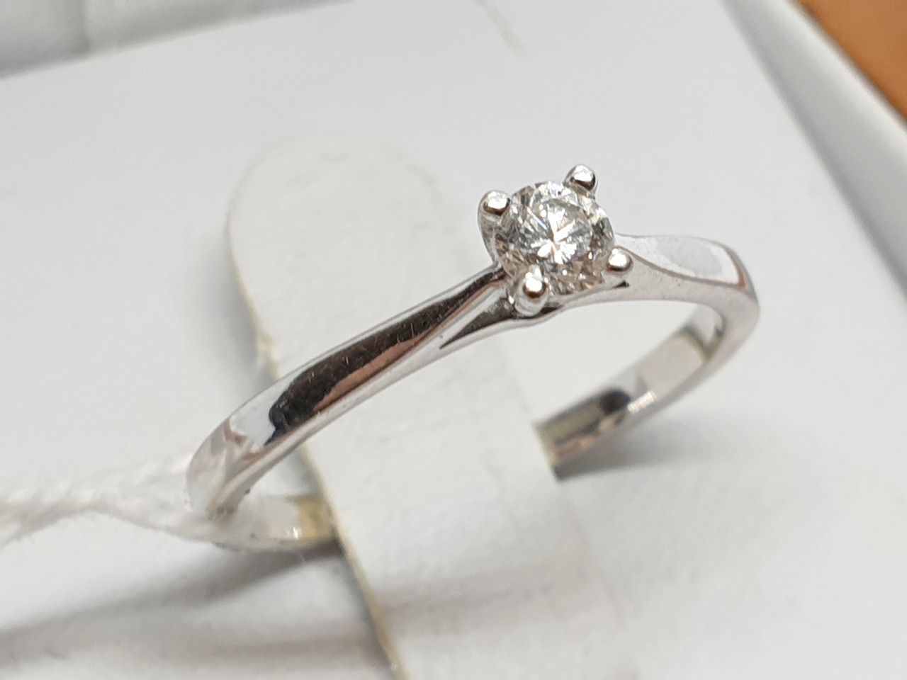 pierscionek-z-diamentem-017ct-lwowska-21a-sj-tomaszow-lubelski