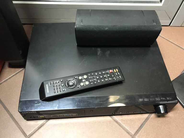 kino-domowe-samsung-ht-tz215-krotka-2u-sj-olawa