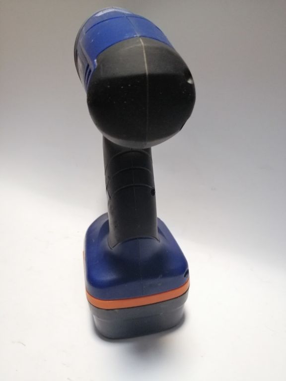WKRĘTARKA POWER FORCE 18V + ŁADOWARKA