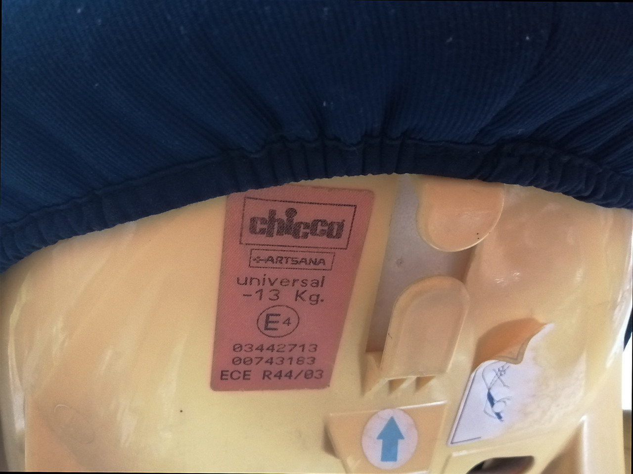 fotelik-samochodowy-chicco-13-kg-universal-marka-chicco