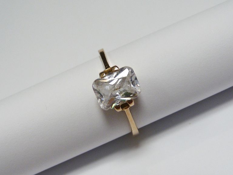 zloty-pierscionek-pr585-288g-rodzaj-wyrob-jubilerski