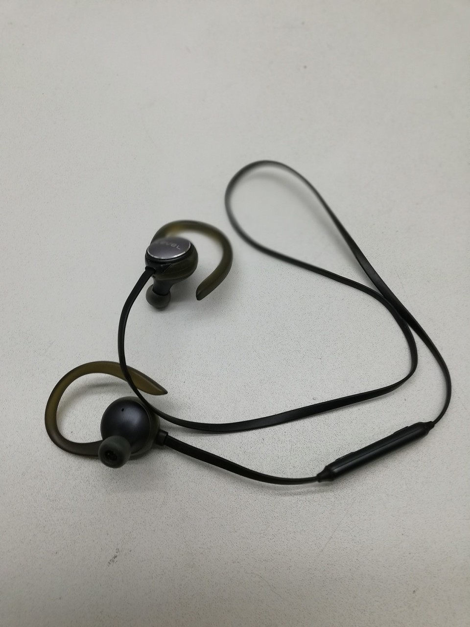 sluchawki-samsung-level-active-marka-samsung