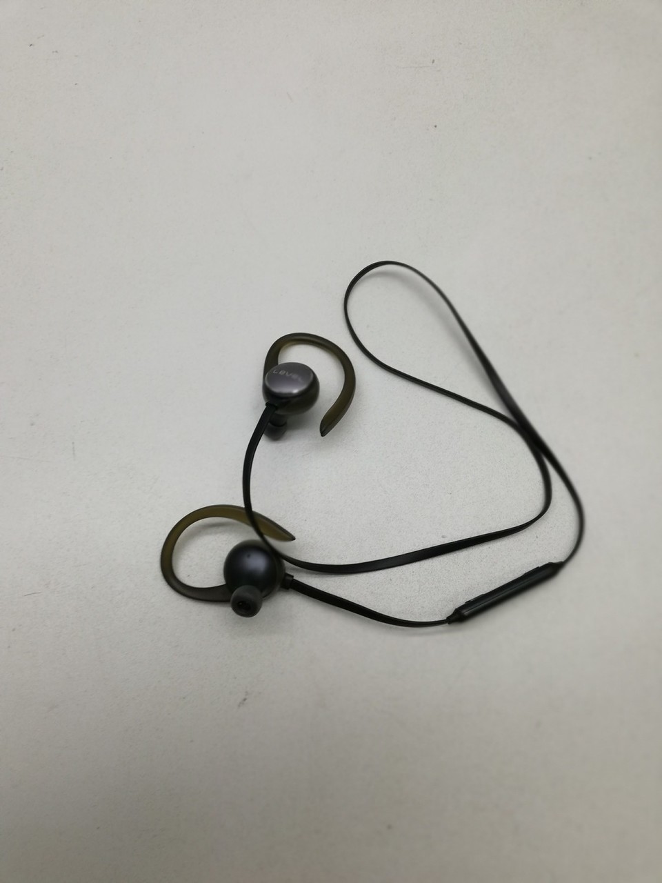 sluchawki-samsung-level-active-rodzaj-sluchawek-nauszne