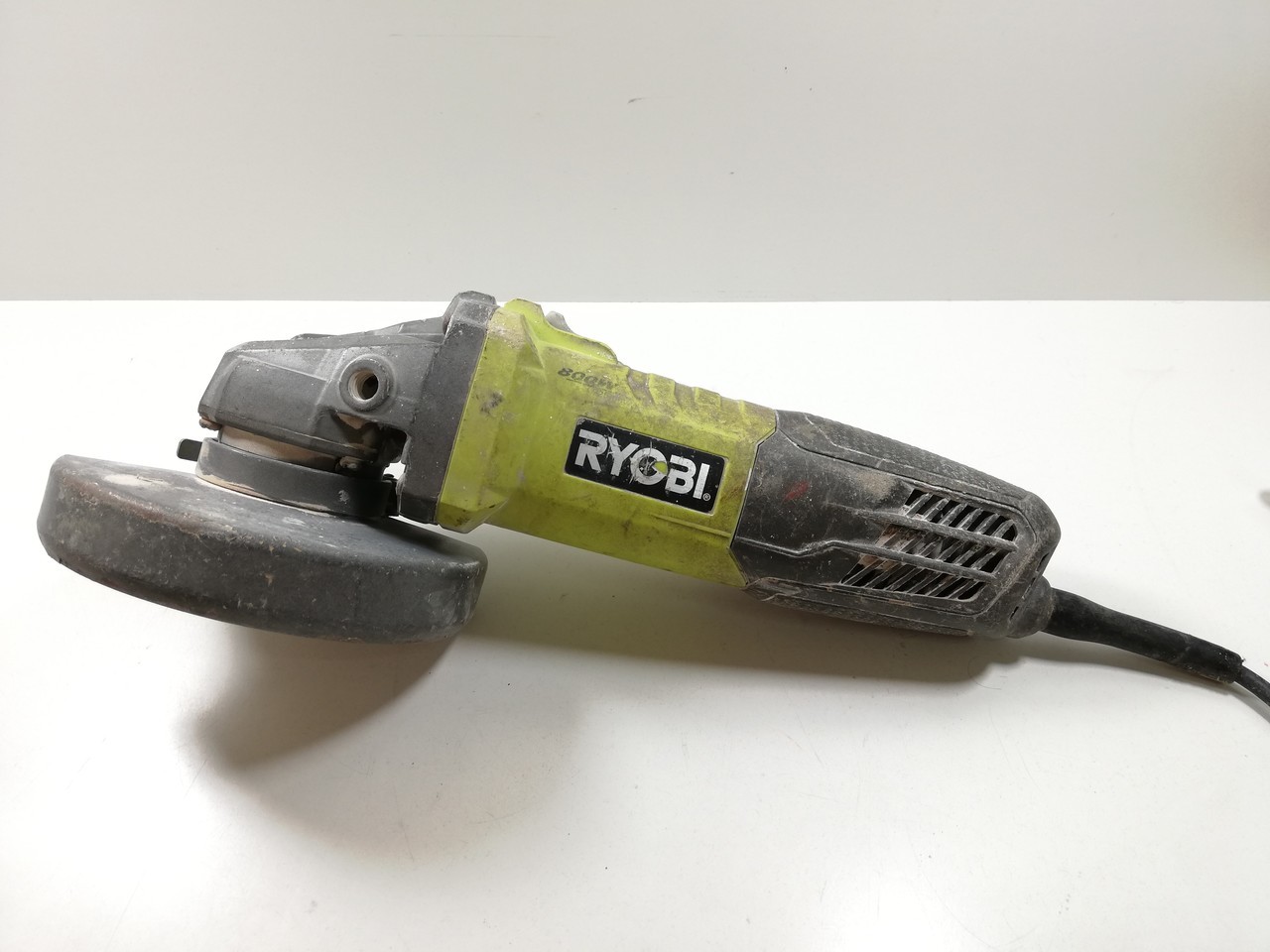 szlifierka-katowa-ryobi-rag800-125-grojecka-31-warszawa